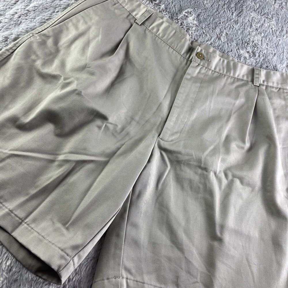 Nike Shorts Size 40 Beige Golf Swoosh Casual Activewear Summer Outdoors Preppy